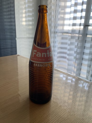 Bottiglia fanta vintage - vintage, anni