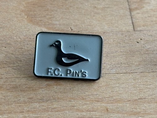 Pins pin sur c - sur, pin's