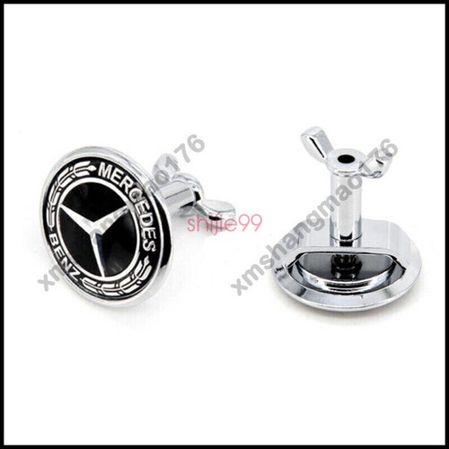 Black classic bonnet badge - black,