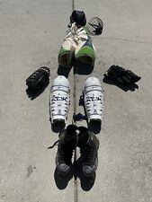 In Line Hockey Gear Pattini da Missione + Pantaloni Guanti Koho Reebok Shin Pads Casco