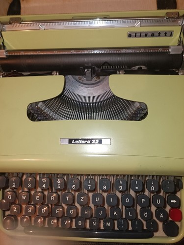 Macchina scrivere olivetti - da,