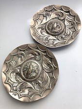 ANTICA COPPIA PIATTINI PUNZONI ARGENTO DECORO SBALZO RAMO FOGLIE ACANTO UCCELLO