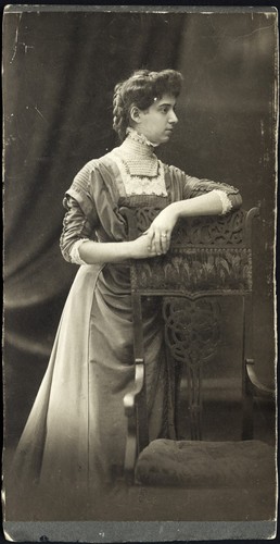 Taglia grande bella donna - bella, in