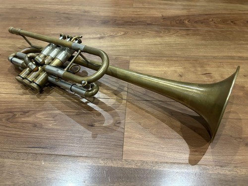 Tromba fatta mano con - tromba,