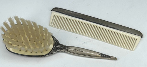 Vintage saart brothers vanity - vintage,
