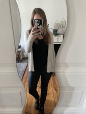 Cardigan beige di Zara -