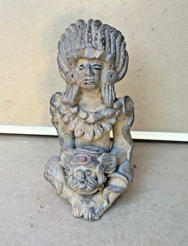 Squisita statuina cerimoniale