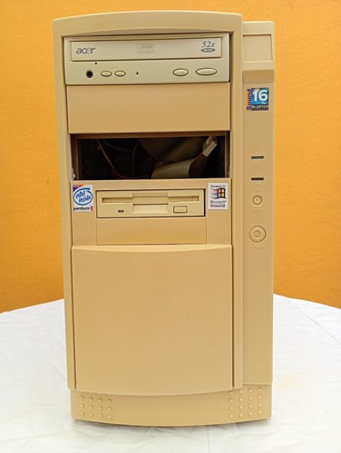 Vintage beige pentium ii - pc,
