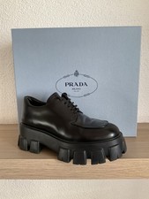 Prada scarpe con lacci scarpe
