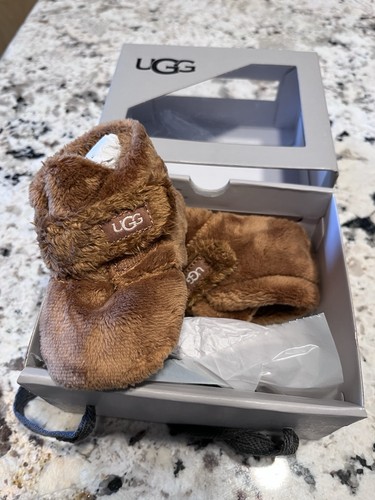 Stivaletti nuovi bambino - , ugg