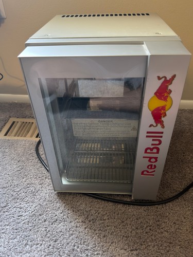 Red bull mini - bull,