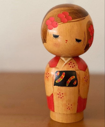 Piccola bambola kokeshi hajime - piccola,
