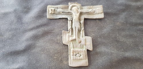 Bellissimo grande crocifisso