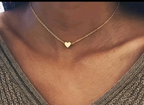 Collana con ciondolo forma - con, a
