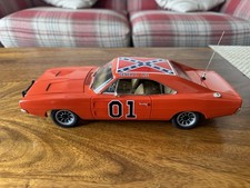 Caricabatteria Dodge Autoworld Dukes of Hazard General Lee 1969 scala 1/18