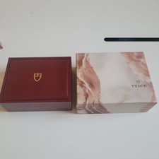 Tudor Box (vintage)