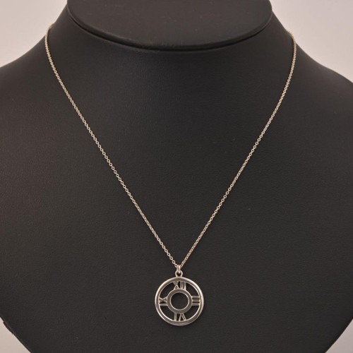 Collana medaglione aperto