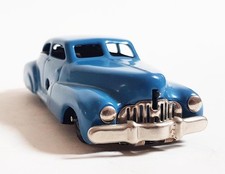 Auto in latta versione JNF