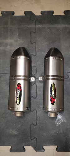 Silencieux carbonne akrapovic - carbonne,