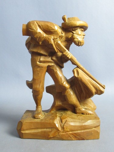 Statua cacciatore legno