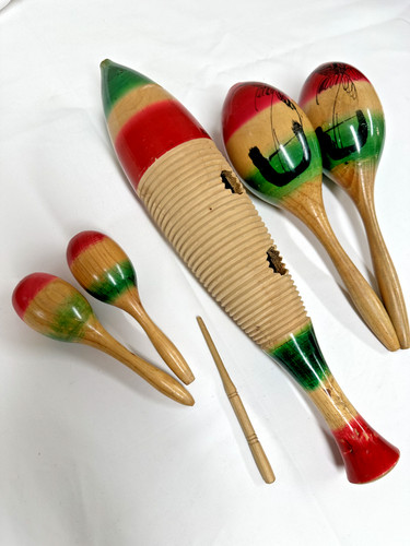 Maracas grandi piccole con - piccole,