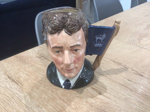 Royal doulton signed - royal,