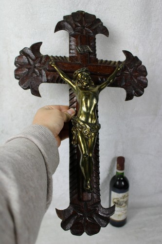 Antico crocifisso francese