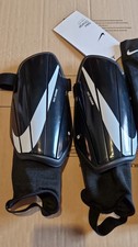 parastinchi nike charge calcio
