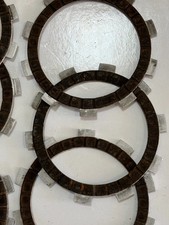 Disques garnis d'embrayage de