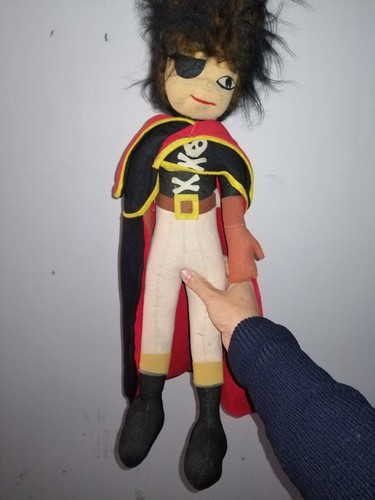 Vecchio peluche capitan - vecchio,