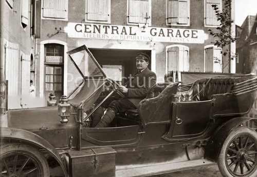 Antico commerce centrale - antico,