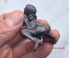 Statua ragazza sexy nuda in