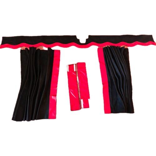 Tende bordo nero con - nero,