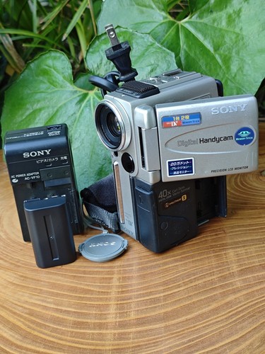 1068644 videocamera sony - videocamera,