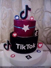 Torta finta TikTok