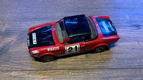 Burago fiat 124 sport - 1:24,