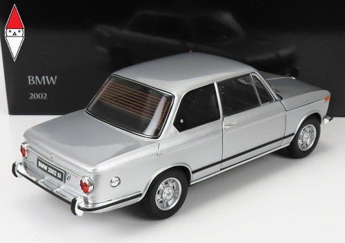 Kyosho bmw 2002tii 1972 - 1/18,
