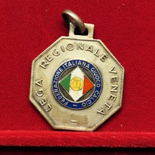 CALCIO LEGA REG. VENETA MEDAGLIA SMALTI 1949 - 50 LEONE SAN MARCO (MM.34) #MD478