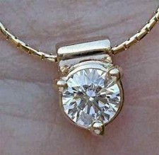Ciondolo tondo diamante creato