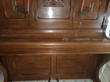 PIANOFORTE VERTICALE LUDWIG