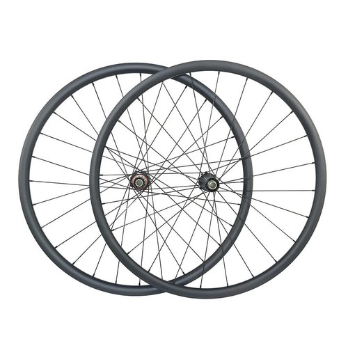 Set ruote carbonio tubeless