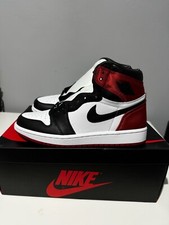 Jordan 1 Retro punta nera