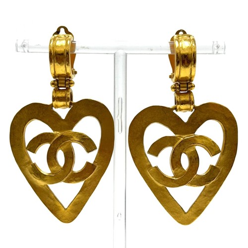 Chanel 95p logo - chanel, mark
