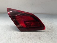 STOP POSTERIORE SINISTRO INTEGRATO NEL PORTELLO PER OPEL Astra J 13306455 (09>)