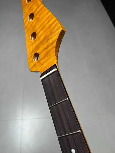 Bass giallo 20fret - j,