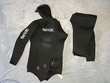 MUTA DA APNEA (SEAC) 5MM SPACCATO NEOPRENE. Usata 2 volte, condizioni come nuova