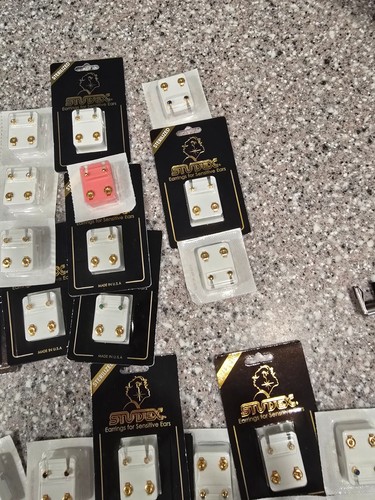 Pistola piercing orecchio con - piercing,