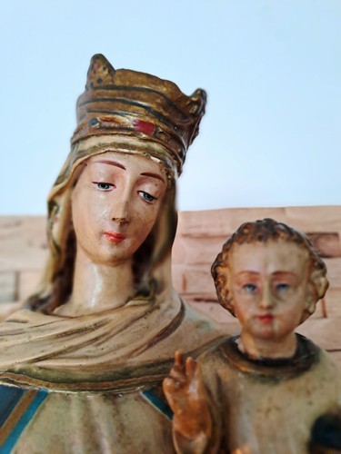 Misteriosa madonna con - con, bambino