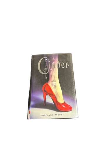 Cinder marissa meyer first - cinder,