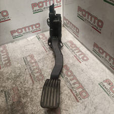 1601CW Pedale acceleratore